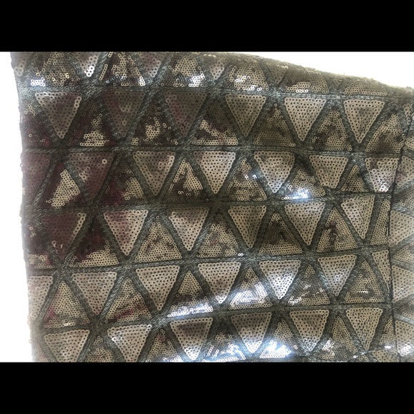 Piperlime Collection Triangle Sequin Mini Skirt - Picture 4 of 5